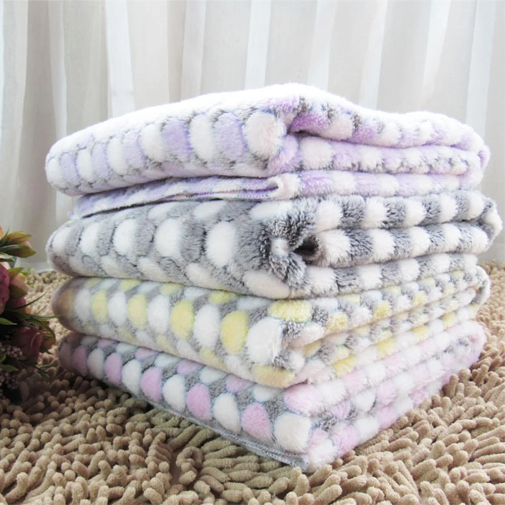 Soft Flannel Pet Dog Blanket Dots Printed Breathable Dog Cat Bed Mat Warm Pet Sleeping Cushion Cover For Pet Dog Cat Products
