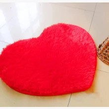 Новинка 40 см x 50 см моющийся шелковистый Противоскользящий коврик в форме сердца мягкие пушистые коврики Декор для спальни ванной комнаты ковер 10 цветов