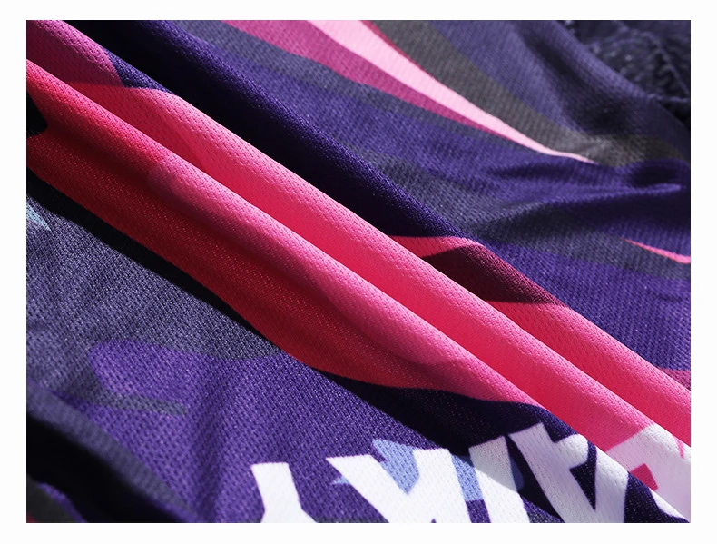 17840024619_1907759146