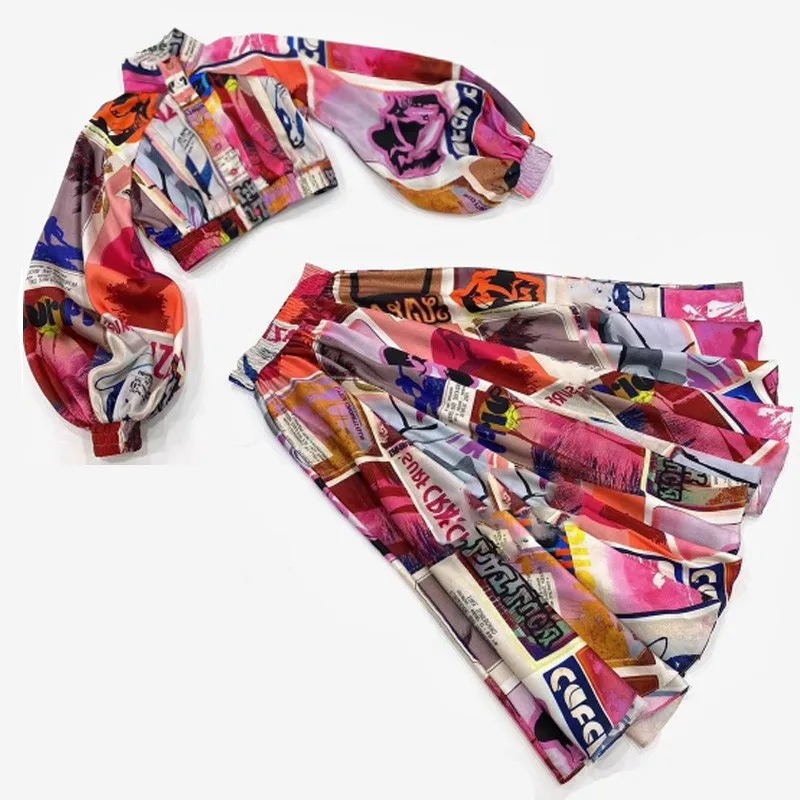

Ladies two pieces set 2020 Spring New Holiday Style Lantern Sleeve Short Tops + Elastic High Waist Printed Skirts