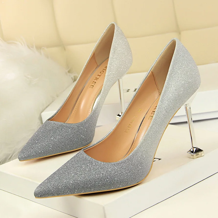 

Women Shoes1716-9 Korean-style Fashion Thin Heeled High Heels with Shallow Mouth Pointed Mixed Colors Shiny Yan