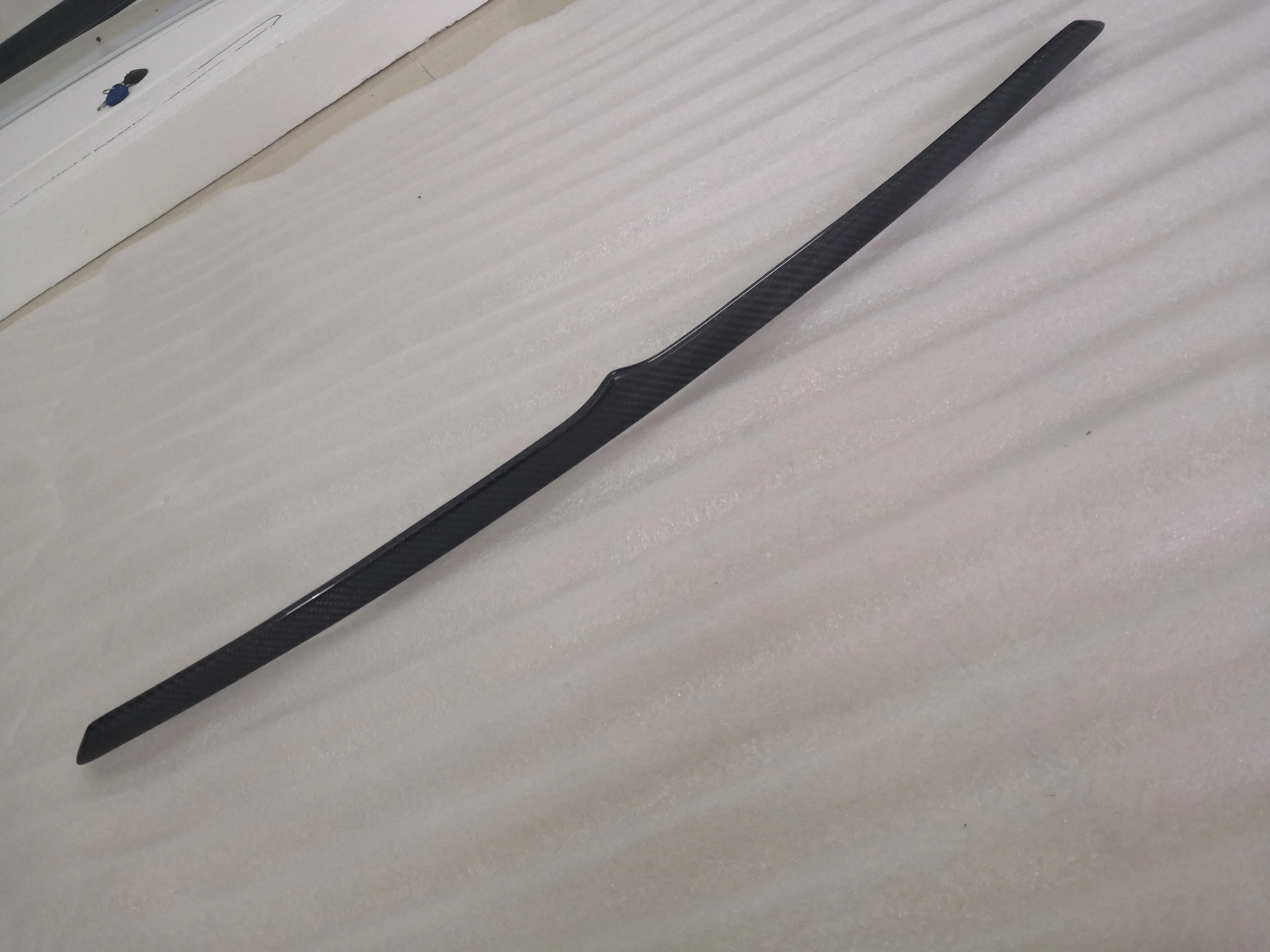 

Carbon Fiber Rear Trunk Decor Panel Strip for 2008-2016 Maserati GT Grand Turismo