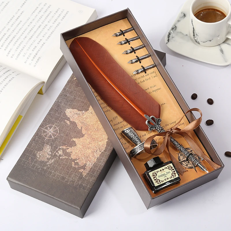 Brown Senior retro feather pen Harry Potter dip pen, Christmas to send friends to send his girlfriend the best gift - Цвет: Brown