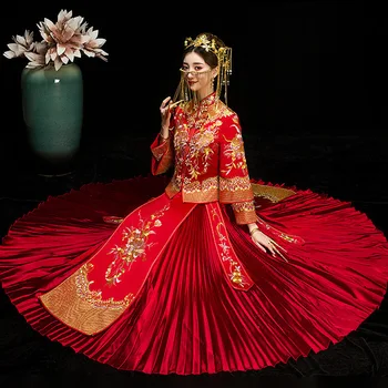 

High Quality Red Traditional Chinese Wedding Dress Long Cheongsam Handmade Embroidery Dragon Phoenix Qipao Retro Dressing Gown