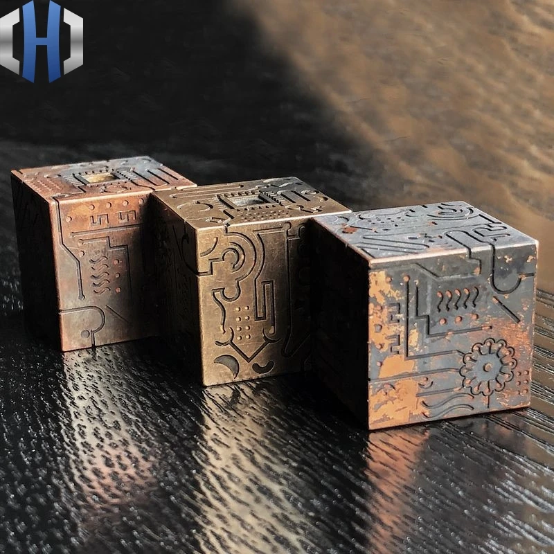

Mysterious Square Knife Pendant Copper Hanging Keychain Personality Creative DIY Accessories Outdoor Equipment EDC