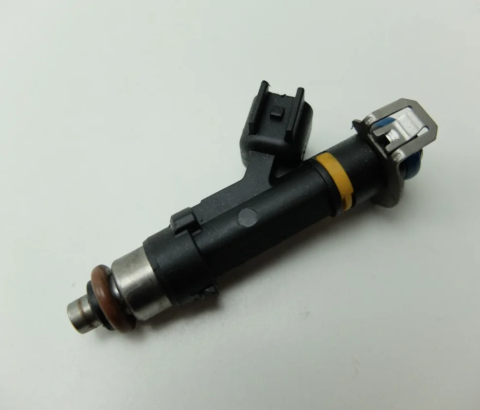 

4pcs NEW Fuel Injectors For Mazda- 3 5 6 MX-5 Atenza 1.8 2.0 2.3 L3G513250 0280158103 L3G5-13-250