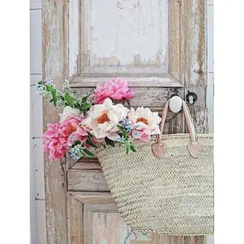 

Diamond-Painting 5D Full Drill Embroidery Flowers Basket On Vintage Door Cross-Stitch Kit Decor Gifts Craft Art