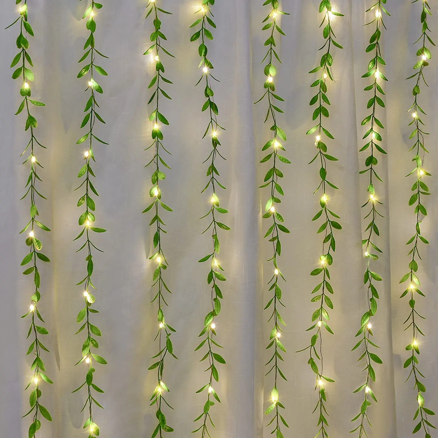 Illuminated Artificial Ivy Garland for Indoor and Outdoor Decor