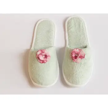 

With Pearl Pink Rose Pattern Slippers Light Green
