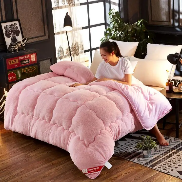 1pc Thick Warm Winter Quilt Lambswool Solid Comforter Camel colour Lamb Cashmere Bed Cover Quilting Quilt Home Textiles - Цвет: Pink