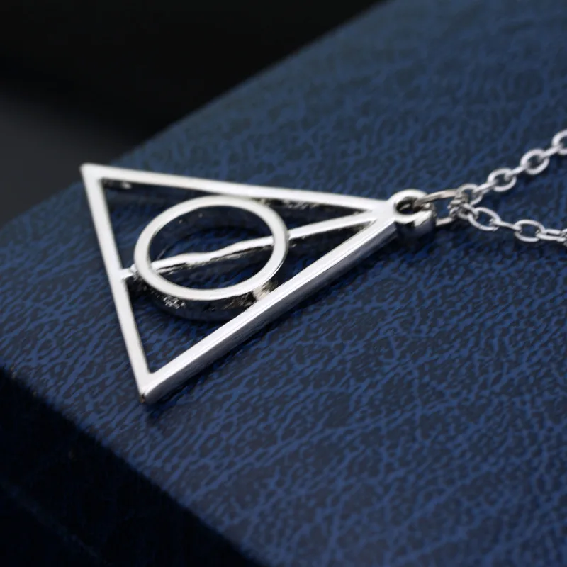 2019 Горячие аксессуары ожерелье модная подвеска вращающийся треугольник фильм