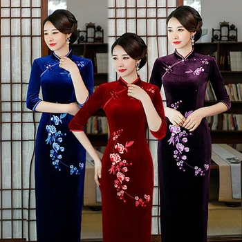 

New Embroidery elegant woman fashion long Chinese style temperament Qipao dress improved stand collar Chinese style cheongsam