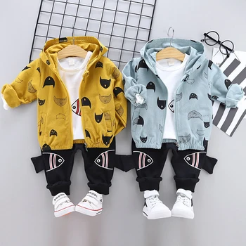 

Spring and Autumn Boy Set Boys Baby Long Sleeve Cartoon Jacket White T-shirt Pants 3Pcs Children Clothes