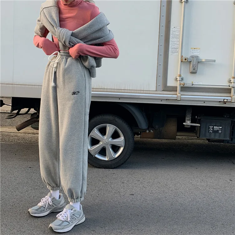 Winter white Sweatpants Women European Style Sports Plus fleece Pants Baggy Harajuku Gray Loose Trousers Straight Pants Girls black pants