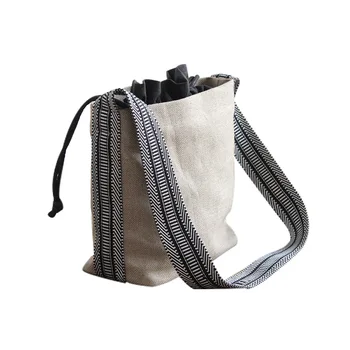 

Cloth bag female Yong Yong new product shoulder messenger bag wild canvas cotton and linen art small fresh casual women Casual