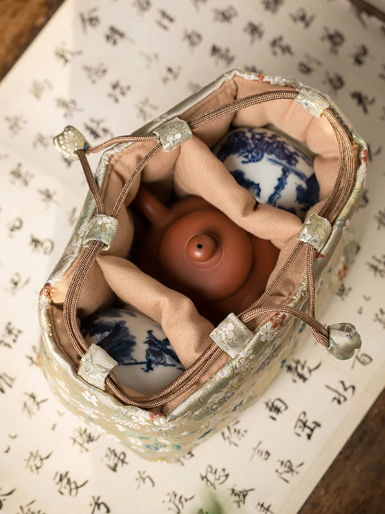 Chinese Style Traditional Retro Yunjin One Pot Two Cups Portable Storage Bag Travel Teapot Teacup Storage Bag Tea Tools LB444