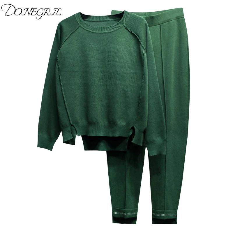 

2019 Winter Woolen Cashmere Knitted warm Suit High Collar Twist Knit Sweater + Cashmere Trousers Leisure irregular Two-piece