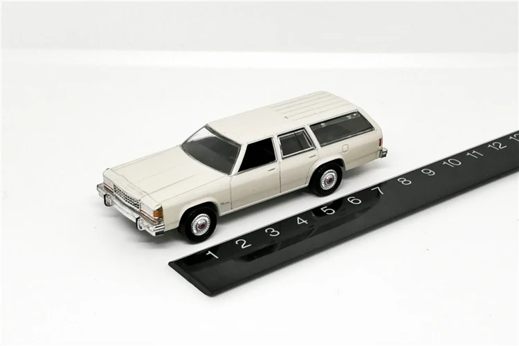 Greenlight 1: 64 Ford LTD Crown Victoria Wagon белый литой под давлением модель автомобиля без коробки