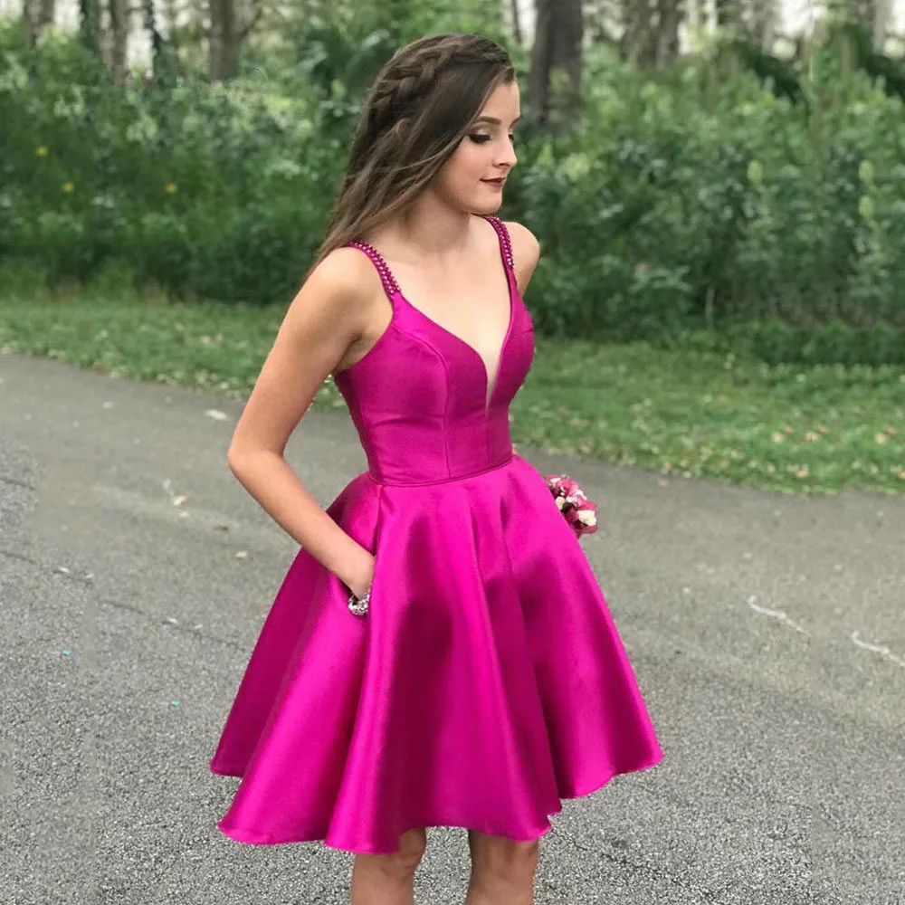 

Satin Short Cocktail Dress Beads Spaghetti with Pockets Girls Graduation Prom Party Gown Plus Size Gala Homecoming Dresses