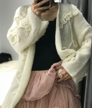 

2019 Spring Fall Women Preppy Sweet Flower Embroidery Cardigans Female Sweaters Loose Long Sleeve Knitted Cardigans