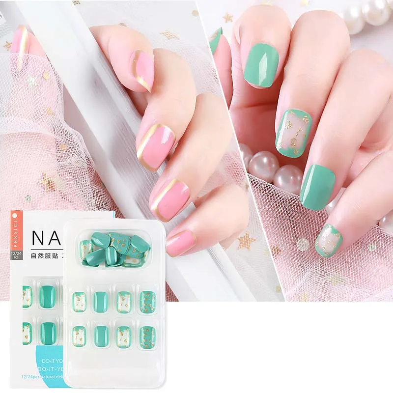 

24pcs Wearable False Nails Gold Foil Fake Nails Strawberry Nail Tips Flower Artifical Nails Glitter Nails Accessories Nail Art