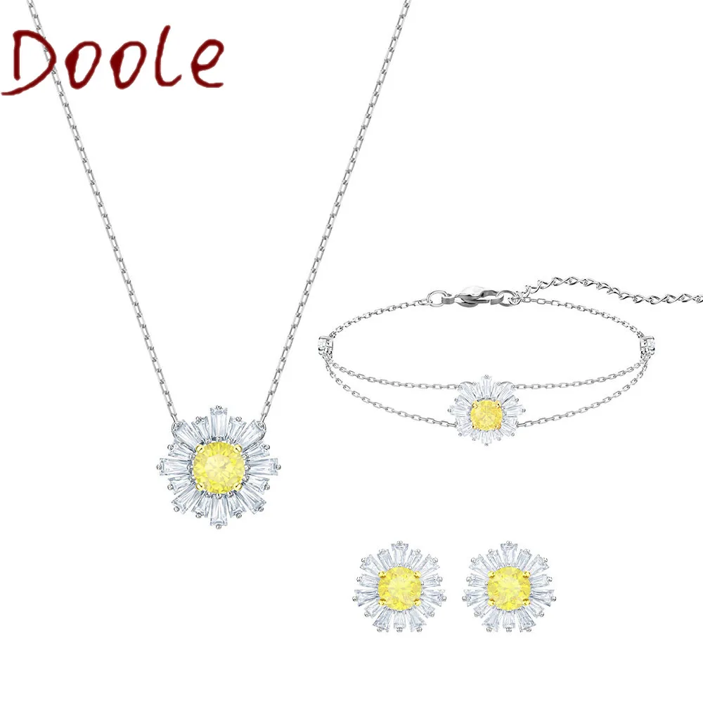 

Fashion Jewelry High Quality SWASUNSHINE Sunflower Necklace Yellow Zircon Small Daisy Pendant Necklace Women Necklace For Wmen