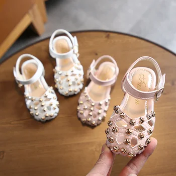 

Summer Kids Princess Sandals Children Brand Shoes Baby Girls Rivets Beach Sandals Fashion Dance Heels Soft Dress Shoes New