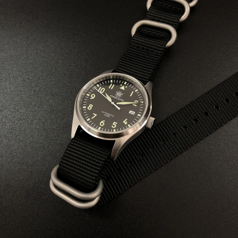 NO.4 Steeldive 39mm Нержавеющая сталь 316L Мужские часы для погружений 200м Водонепроницаемые пилотные часы C3 Светящиеся пилотные часы NH35 - Цвет: NO.4