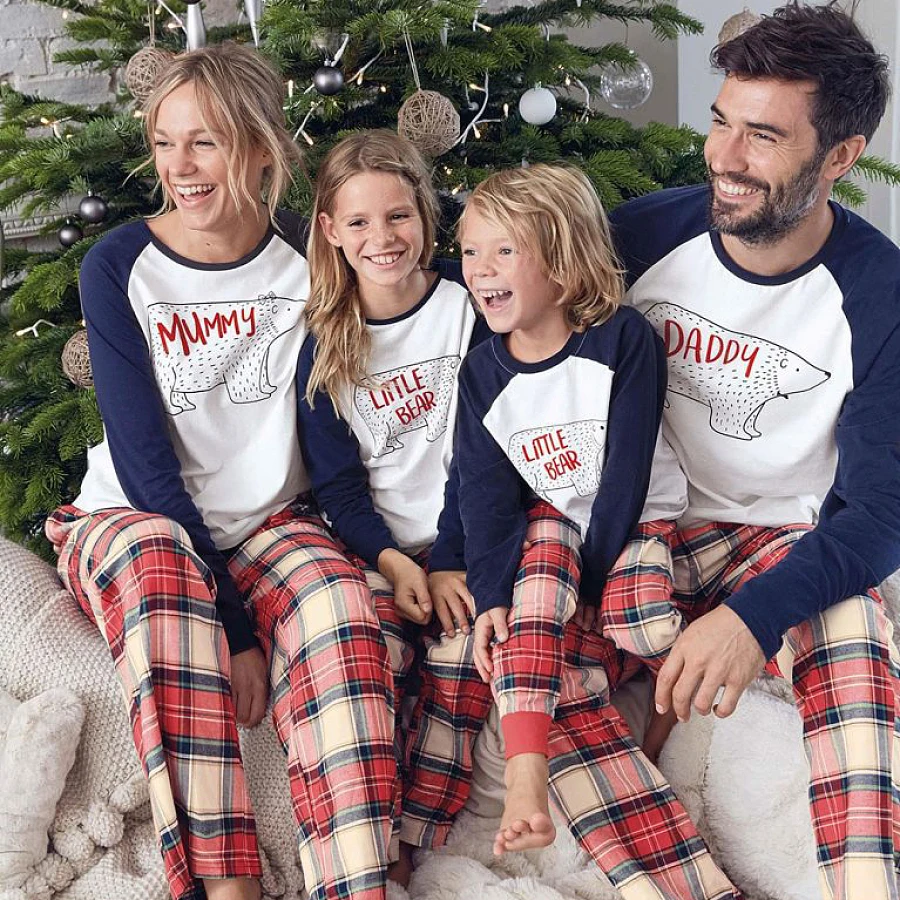 

2019 New Christmas Family Pairing Christmas Pajamas Set Family Plaid Pajamas Mom Dad and Kids Set