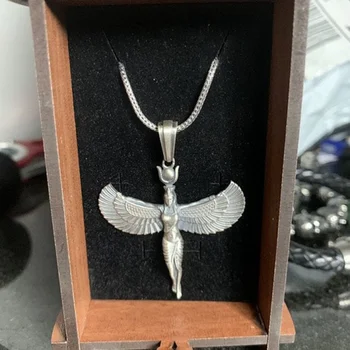 

Women Egyptian Goddess Ancient Egypt God Winged Figuras Egipcias Collar Short Choker Necklace