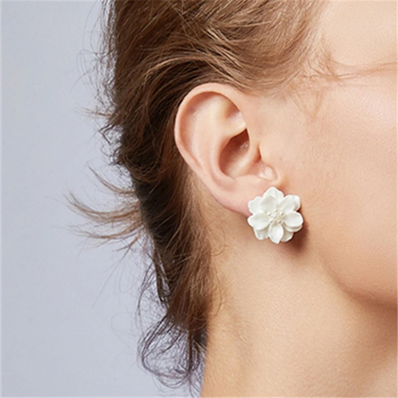 

HuaTang Romantic Sweet Flower Pearl Stud Earring for Women Girl Cute Colorful Flower Shape Pericing Earrings Jewelry Arete 5962