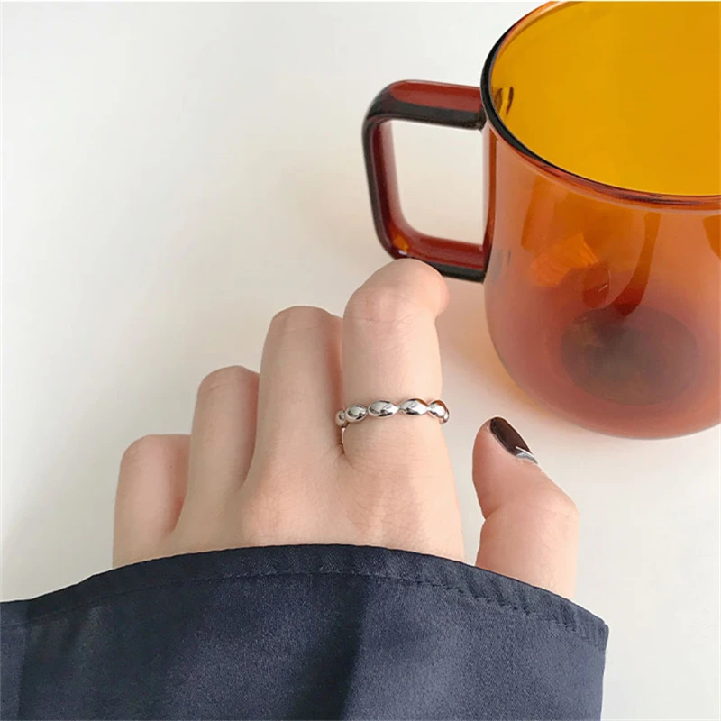 HUANZHI, дизайн, простые геометрические овальные бусины, круглое металлическое кольцо для женщин, студенток, девушек, вечерние ювелирные изделия