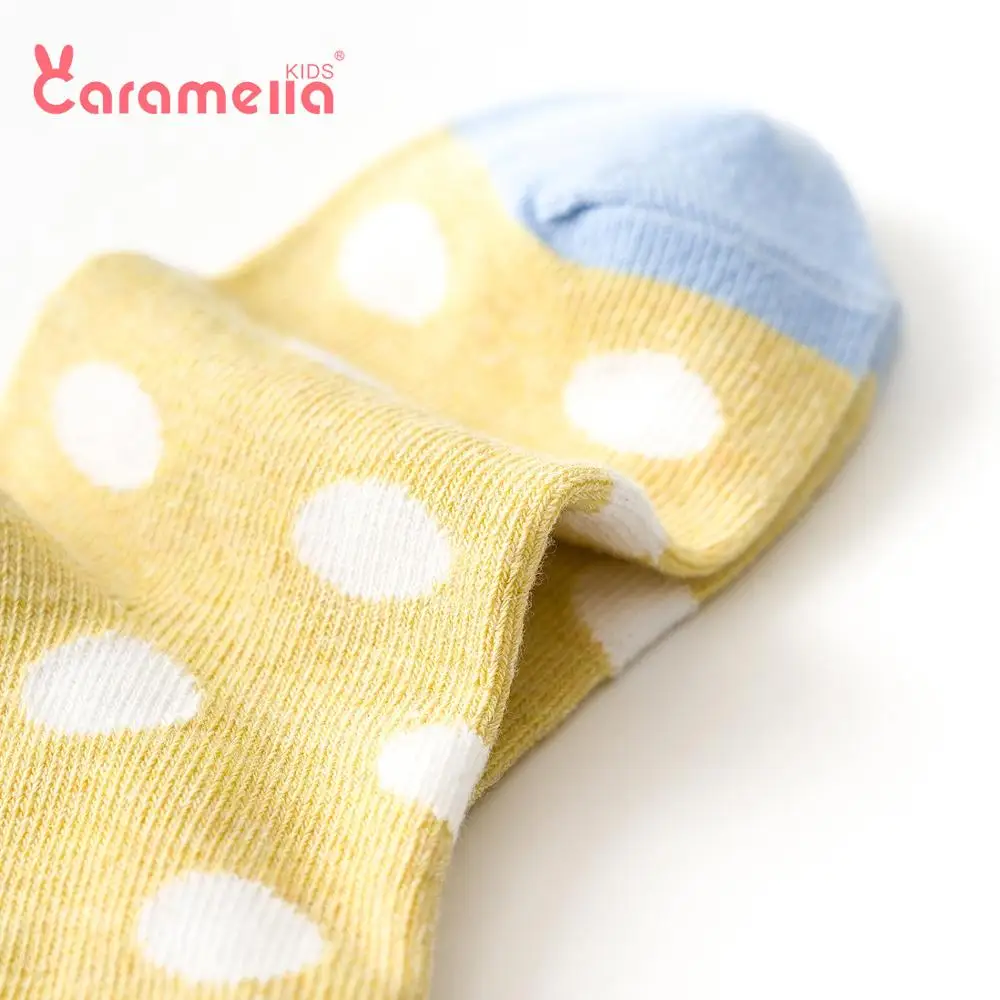 Caramella/Новинка года; хлопковые носки для малышей с цветочным узором; короткие носки для маленьких девочек; сезон осень-зима; милые бесшовные мягкие носки в горошек и полоску