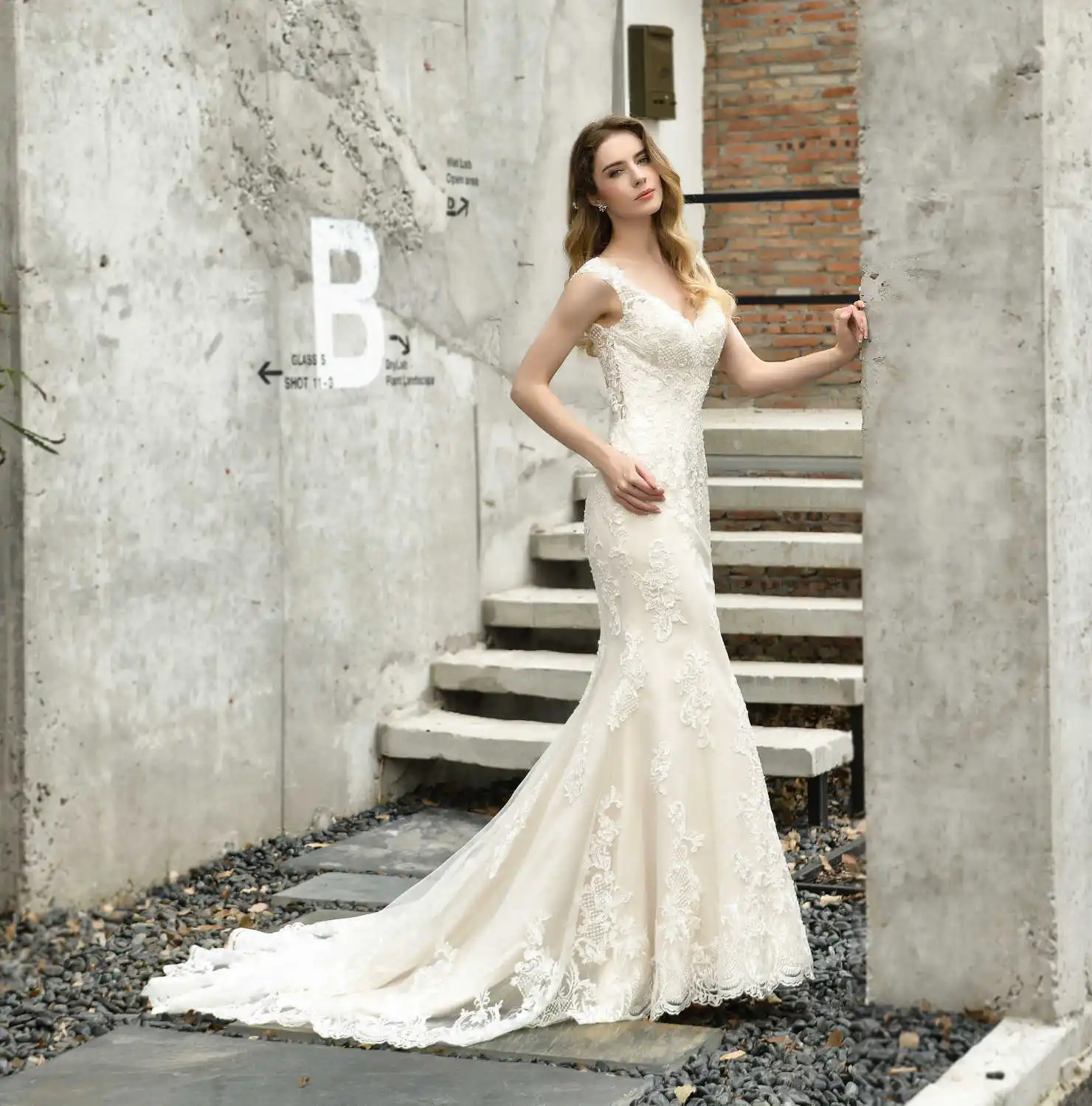 Vivian's Bridal модное кружевное свадебное платье Элегантное Бисероплетение Кристалл Кружева Аппликации с открытой спиной русалка свадебное платье