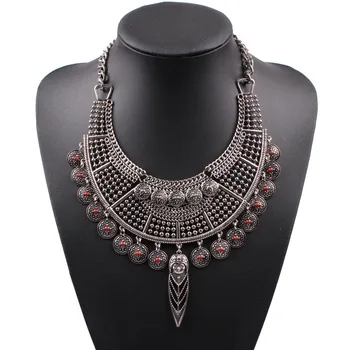 

New Arrival Fashion Cheap Collar Bib Necklace Elegant Spring Beautiful Pendant for Women Party Jewelry 2020