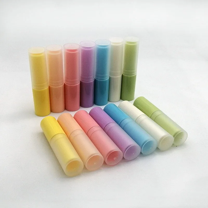 50pcs plastic lip balm tube Slender cylindrical Lipstick tube rotating Directly filled with frosted lid White yellow red pink