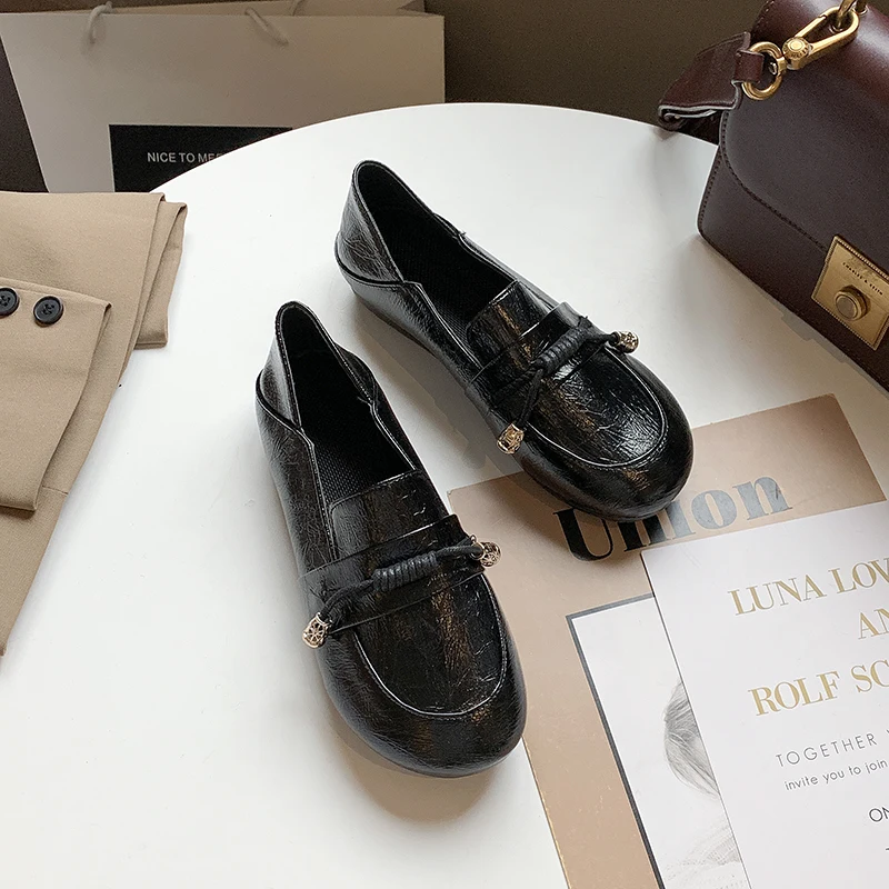 Small leather shoes women 2020 spring new wild British wind flat bottom lazy one pedal single female Korean version | Обувь