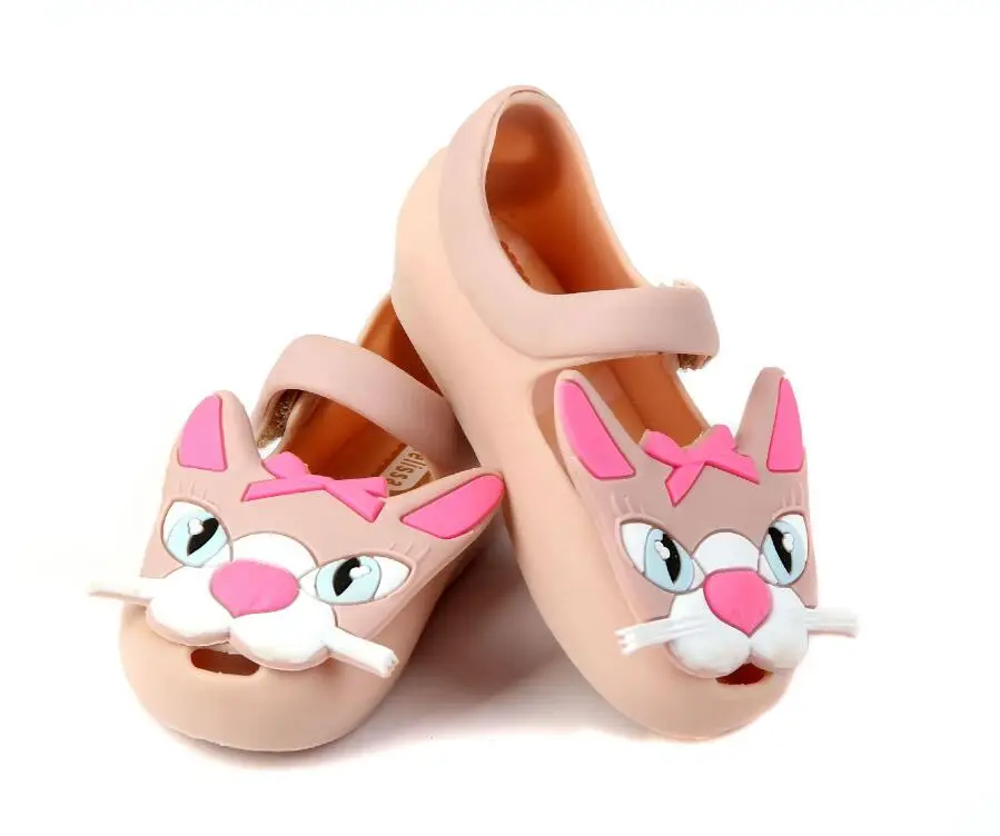 Летние сандалии с котом для девочек Классическая обувь с большим лицом и бантом для девочек детская обувь с нескользящей подошвой детские сандалии из мягкой кожи и ПВХ