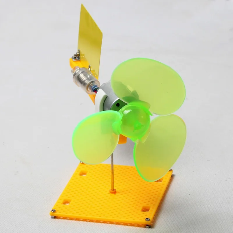 Miniature Wind Turbine Model DIY Kits Micro Generator DC Motor + Blade + LED Holder DC 0.1V-18V solar wind generator