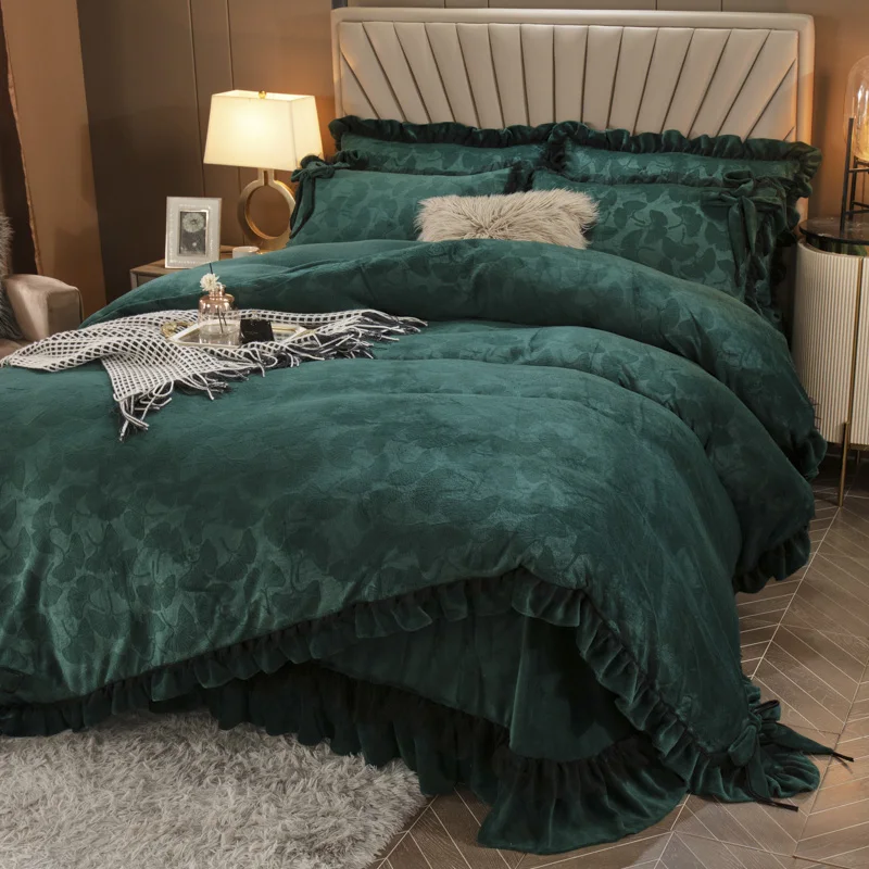 Lace Ruffles Quilt Cover Bed Comforter Set Bed Linen Bedspread Pillowcases Thick Warm Carved Velvet Fleece Bedding Set 46 H458bcc00d98f4c55abcc04580112bae8t