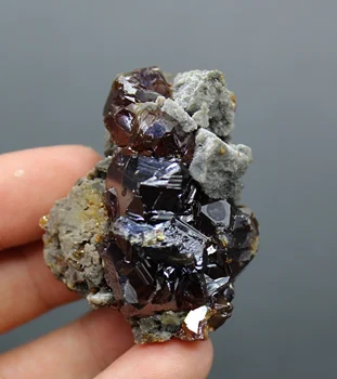 

53g Natural rare sphalerite mineral crystal specimens stones and crystals quartz crystals healing crystal from china