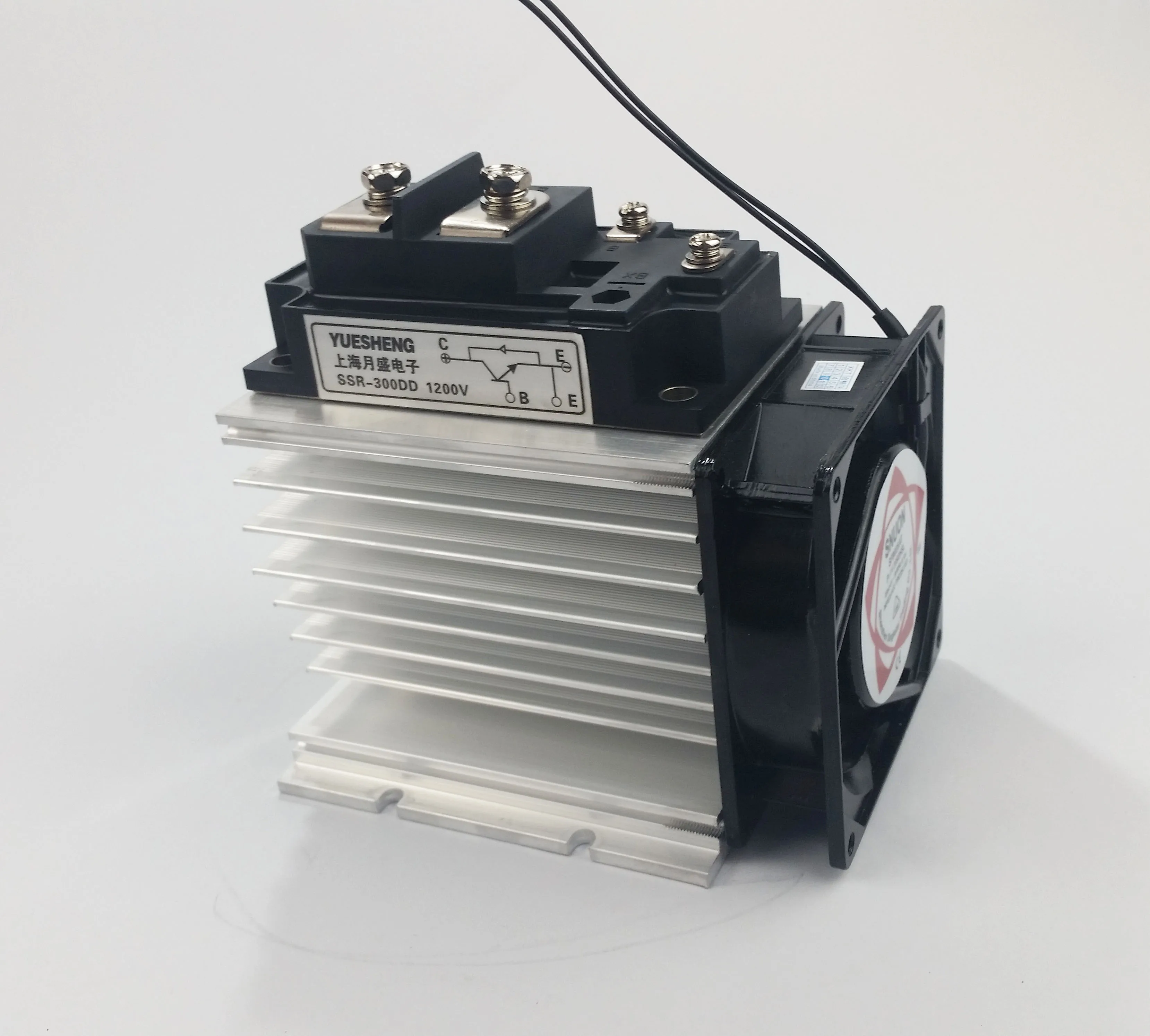 Высокомощное твердотельное реле постоянного тока 400A SSR-400DD