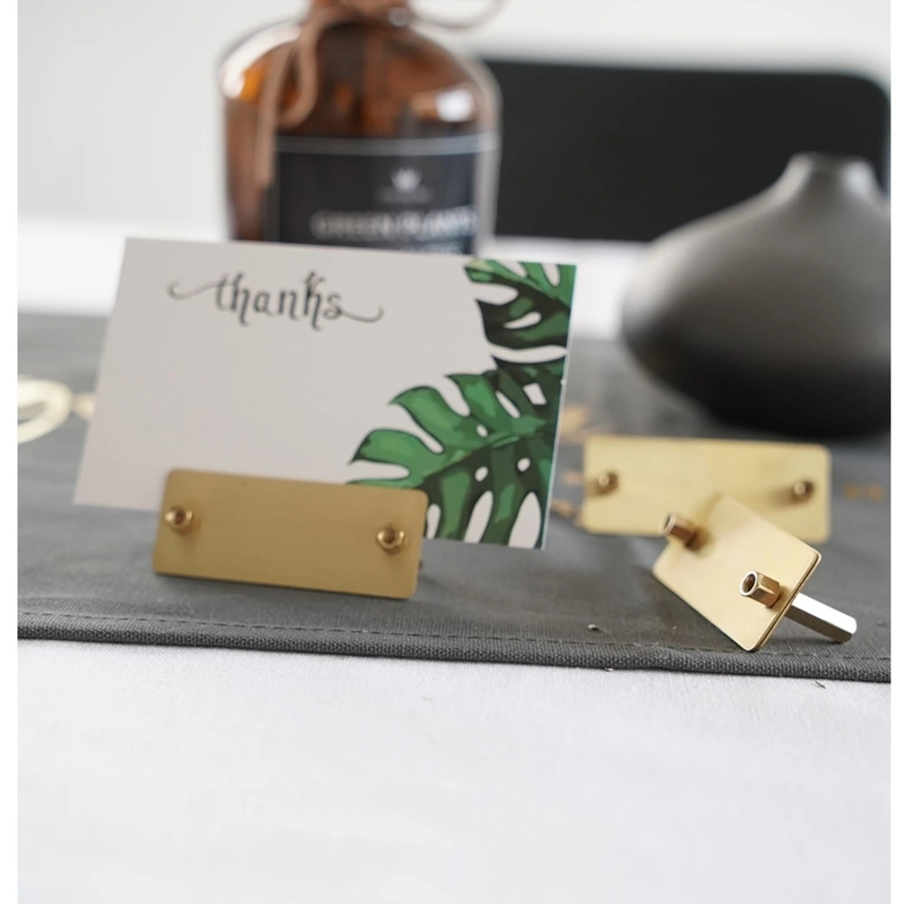

Nordic Style Retro Brass Metal Note Memo Place Cards Stand Table Top Holder Sign Holders For Wedding