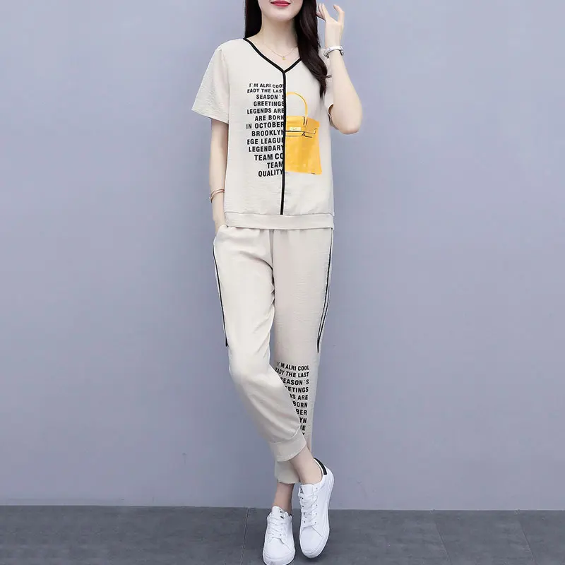 Спортивный костюм с v образным вырезом летний женский 2020 Модный свитшот