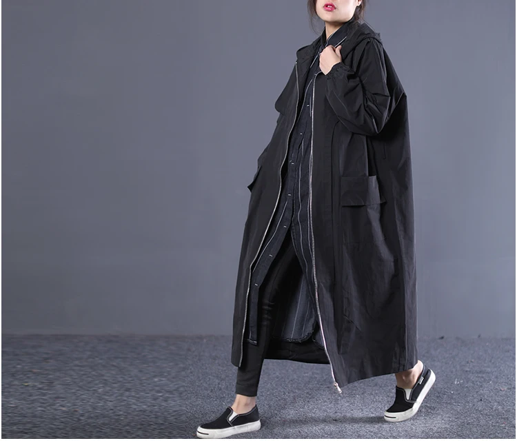 New plus size thin windbreaker coat Women Spring Autumn Plus Size Loose Hooded Female Windbreaker Korean Casual Outerwear
