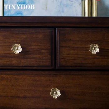 

Retro Plum Blossom Knob and Handle gold flower small handle American Nordic drawer pull cupboard door knobs brass Decor Hardware