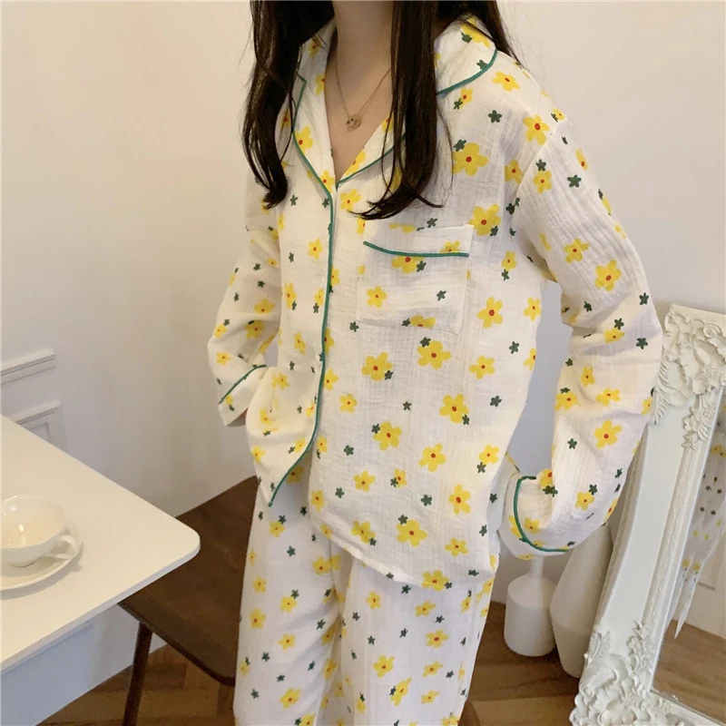 

Ladies Pajama Set Two-piece Retro Yellow Flower Long Sleeve Pajamas Sweet and Cute Casual Home Furnishing Set JJF0030