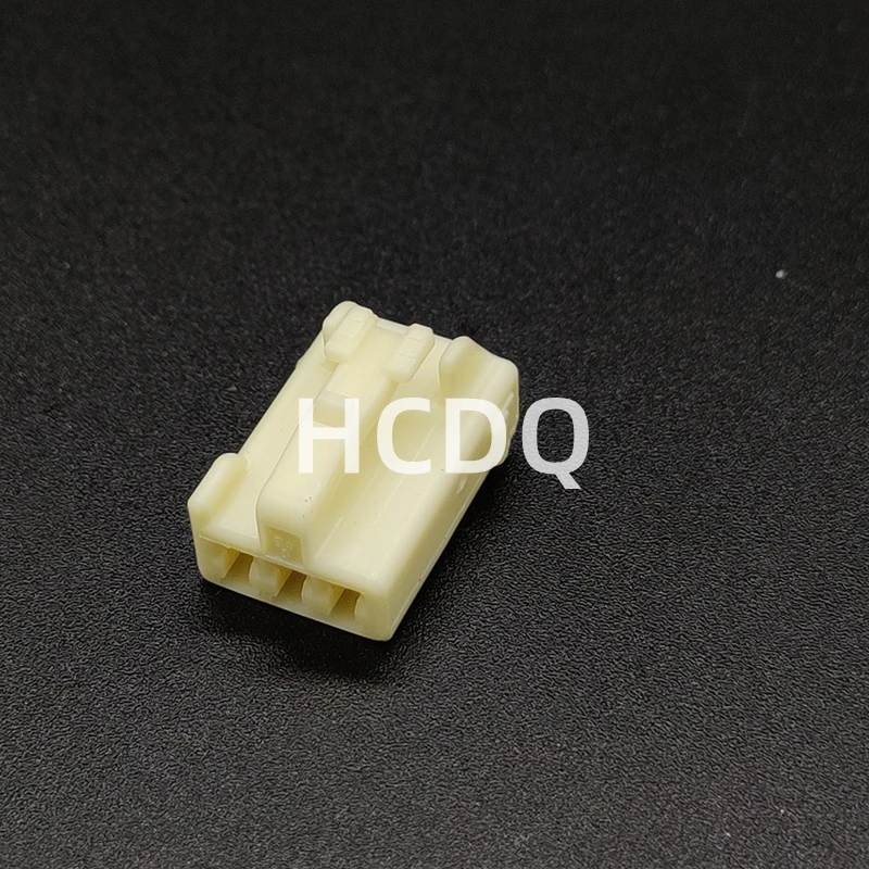 The original 90980-10908 3PIN automobile connector plug shell and connector are supplied from stock