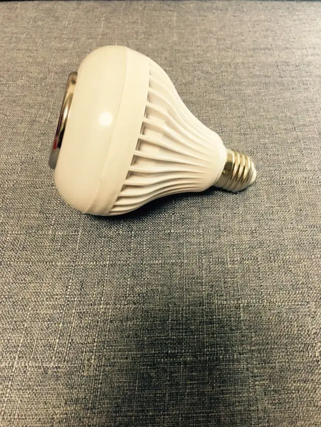 4 шт. E27 беспроводной Bluetooth Led динамик лампа для аудио воспроизведения музыки и освещения с 24 клавишами ИК-пульт дистанционного управления