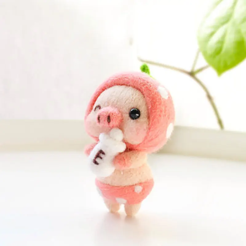 1Pcs Cute Pig Pets Needle Wool Felt kits Handmade Toy Doll Wool Felt Poked Kitting Non-Finished DIY Felting Package